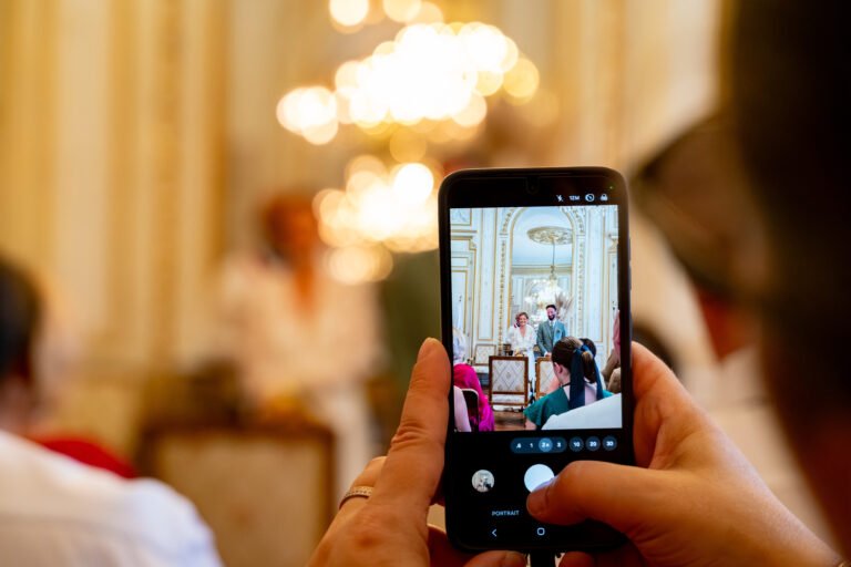 Faut-il demander à vos invités de ranger leur téléphone pendant la cérémonie ?