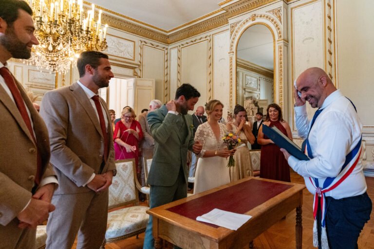 Se marier à la mairie : le moment qu&rsquo;on sous-estime pour les photos
